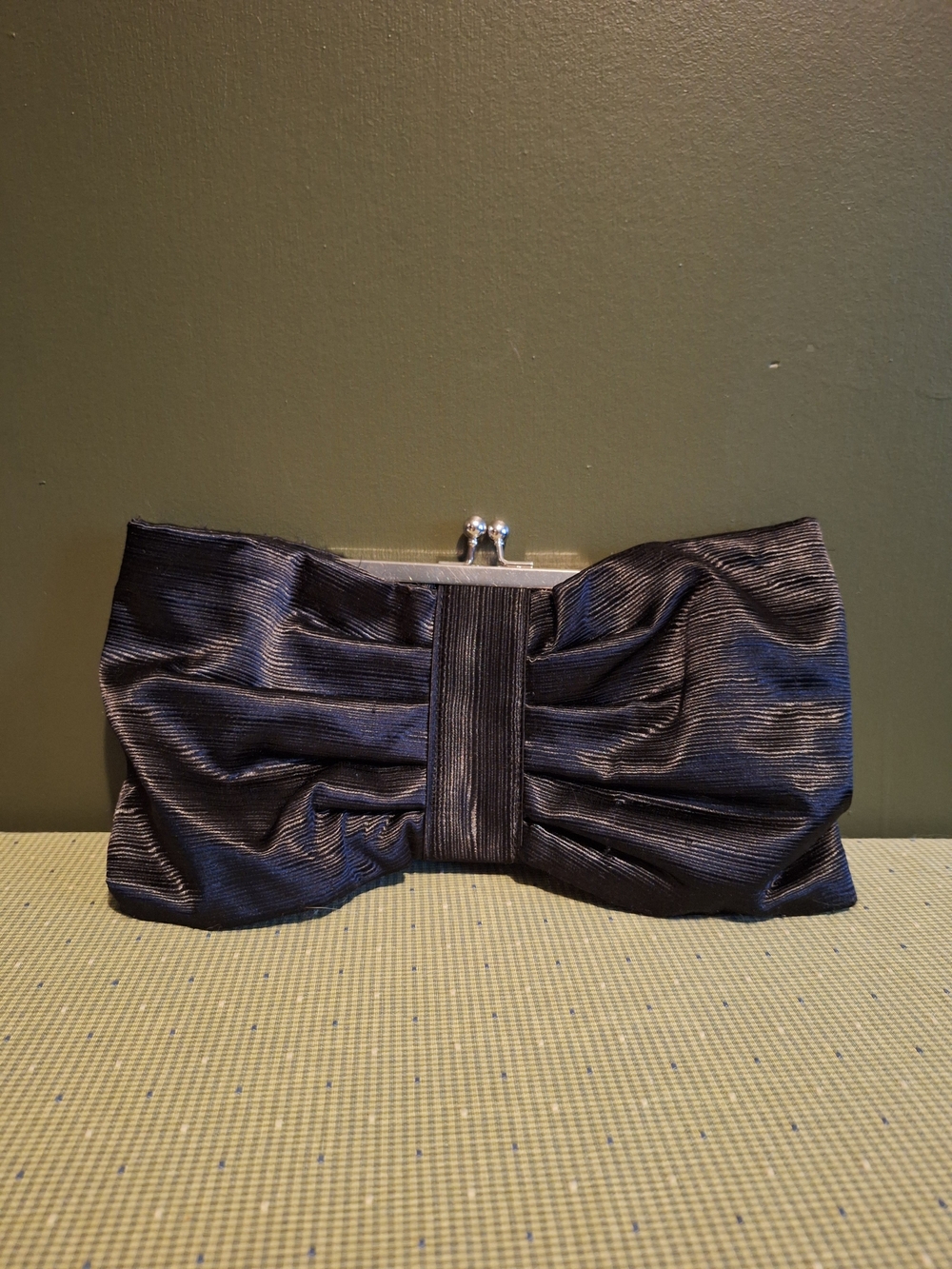 Elegant Black Bow Clutch Handbag